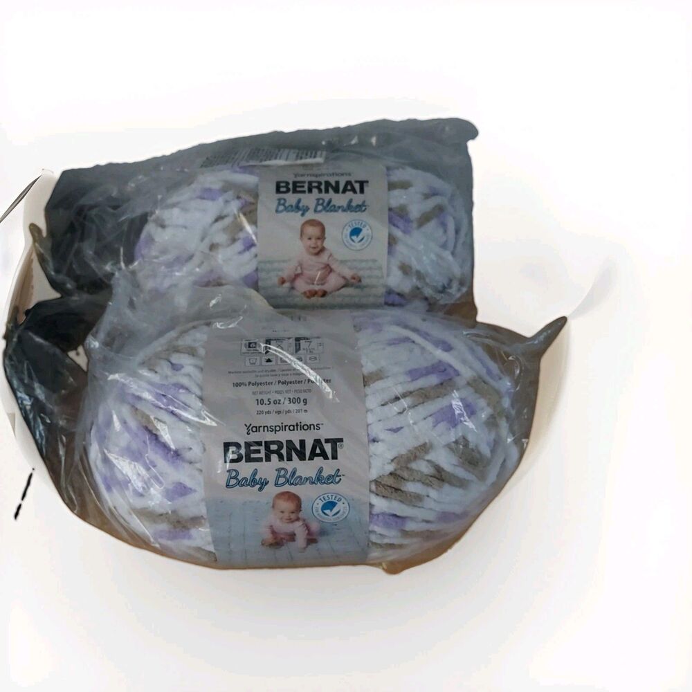 Bernat Baby Blanket Big Ball Yarn Little Lilac Dove  161104 10.5 OZ Lot Of 2 NEW